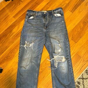 Ripped high rise curve love abercrombie jeans